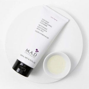~*~ M.A.D skincare Delicate Skin Cleansing Gel